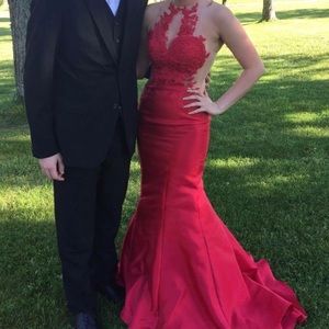 Red prom dress size 1/2